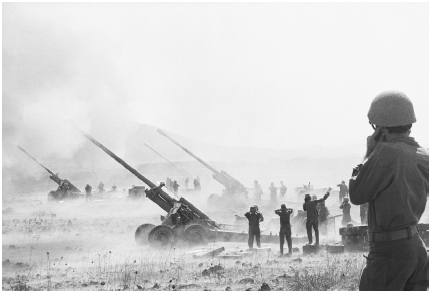 During the Yom Kippur War of 1973, the Israeli army protected its borders from Syria and Egypt, losing no land to either country. ( Bettmann/Corbis.)