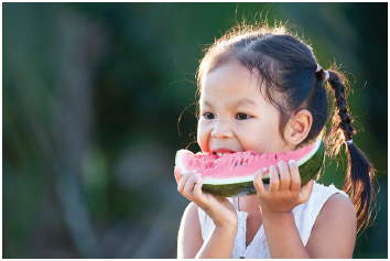 Fruits and vegetables are healthy snack options for children.