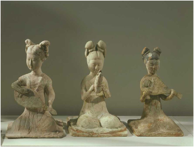 Tang musicians created out of terracotta play lutes and a pipe. Musicians of the Tang dynasty had about three hundred instruments from which to play.
