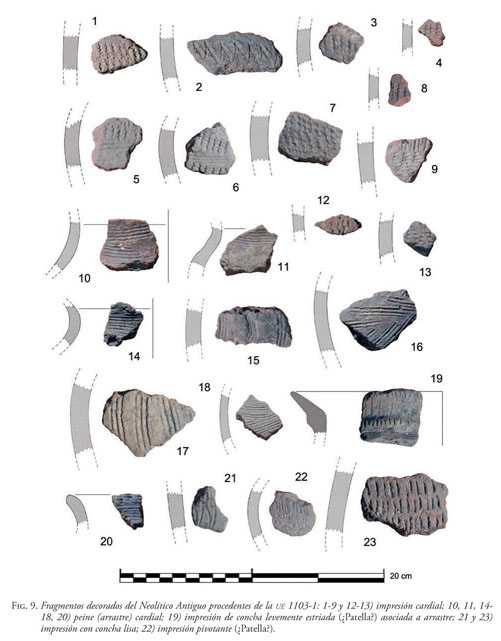 Hucha, diseño de volcán por lunarable, paisaje con cueva Prehistórico  ahumado volcanes y zacate verde cielo con nubes, impresa de cerámica de  banco de