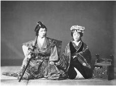 Two Kabuki actors in the 1890s. One portrays a samurai and the other a woman. (MICHAEL MASLAN HISTORIC PHOTOGRAPHS/CORBIS)