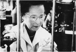 Recipient of the 1988 Nobel Prize in medicine, Gertrude B. Elion, who knew from the age of 15 that she wanted to do cancer research