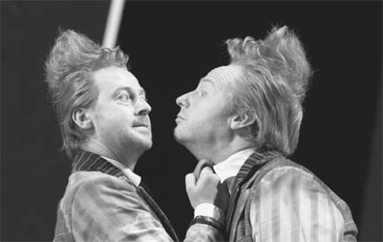 Forbes Masson as Dromio of Ephesus and Jonathan Slinger as Dromio of Syracuse at the Novello Theatre, London, 2005