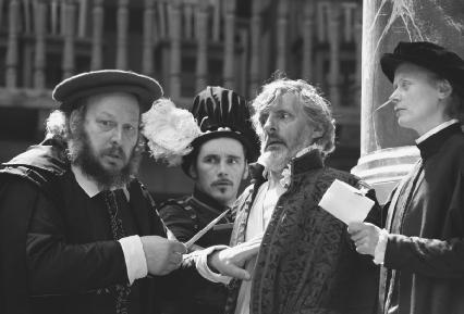Norbert Kentrup as Shylock, Mark Rylance as Bassanio, Jack Sheperd as Antonio and Kathryn Pogson as Portia in Act I, scene iii at Shakespeares Globe, London, 1998