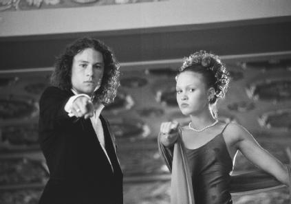 Heath Ledger and Julia Stiles in a scene from the movie 10 Things I Hate About You