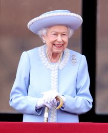 Elizabeth II, Queen of the United Kingdom